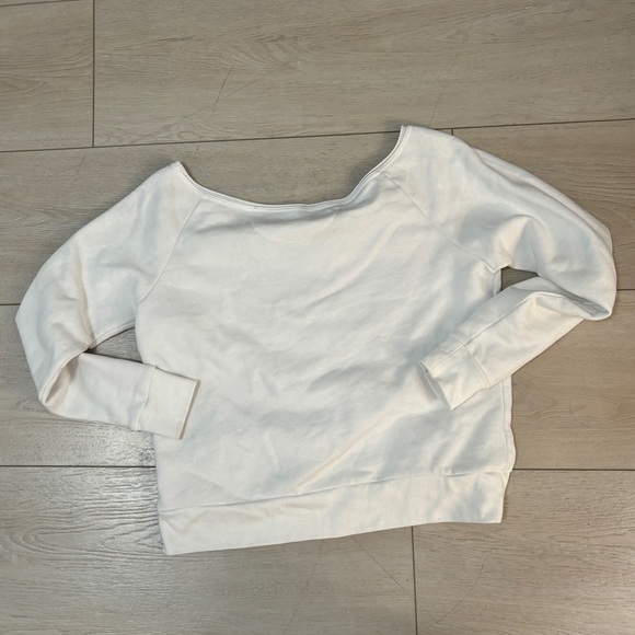 Orangetheory off the shoulder long sleeve. Size Small - Picture 2 of 2